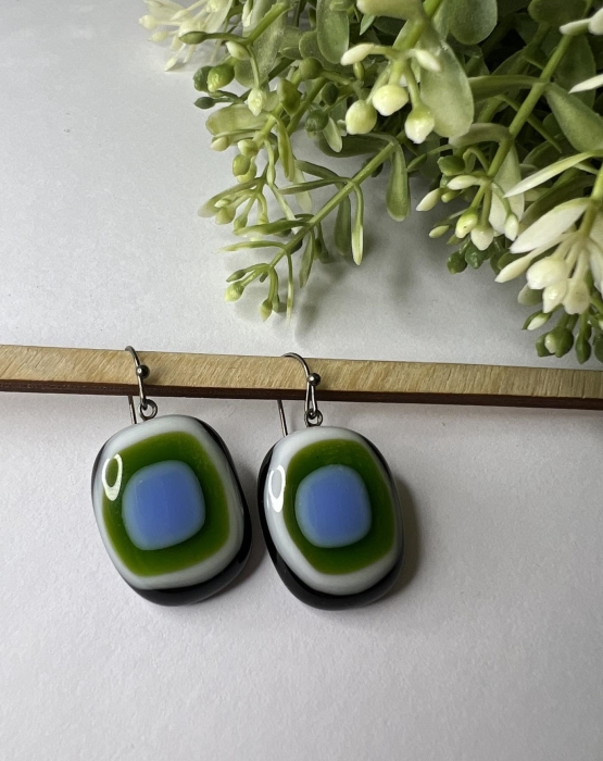 Glass earrings ''Delighted'